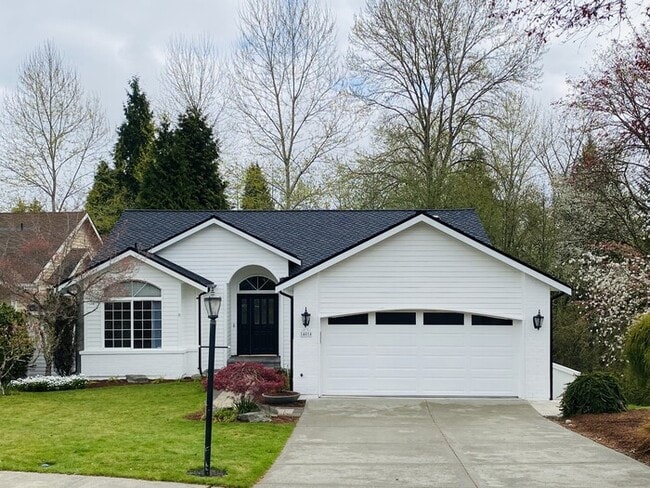 Building Photo - 5 Bedroom Craftsman - Home Great Schools - Cul-De-Sac - Pets Welcome