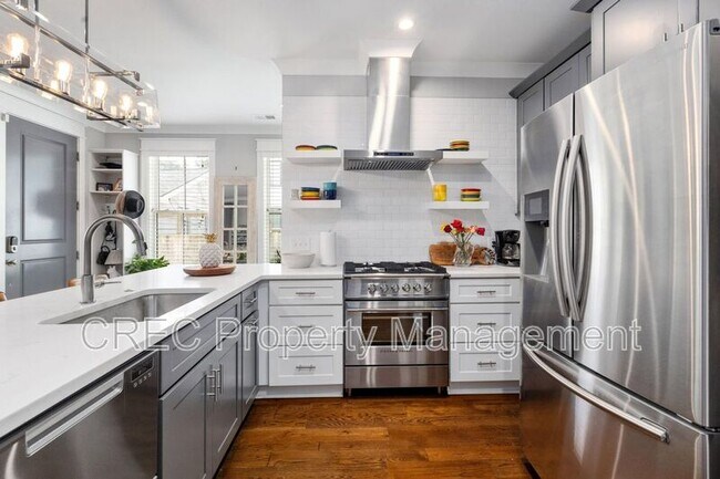 Building Photo - 3 1/2 Maranda Holmes St