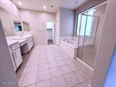 Building Photo - 23052 Via Del Oro