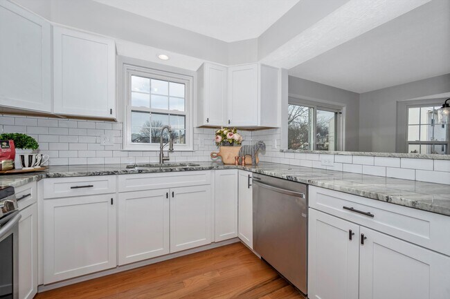 Building Photo - 509 Sugarbush Cir