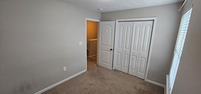 Building Photo - Charming 3 Bedroom, 2.5 Bath Home in Pike County!