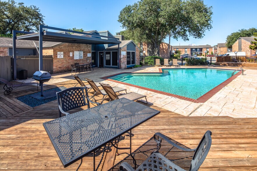 Timbers of Keegans Bayou 11650 W Bellfort St Houston TX 77099