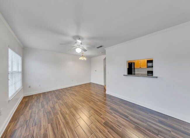 Building Photo - MOVE IN SPECIAL...$150 off your first mont...