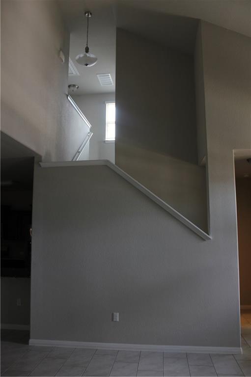 Building Photo - 1409 Bess Cove