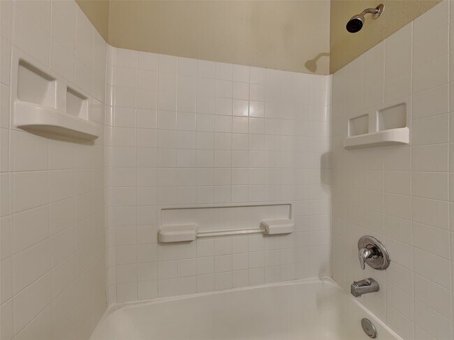 Building Photo - 2618 Bammelwood Dr