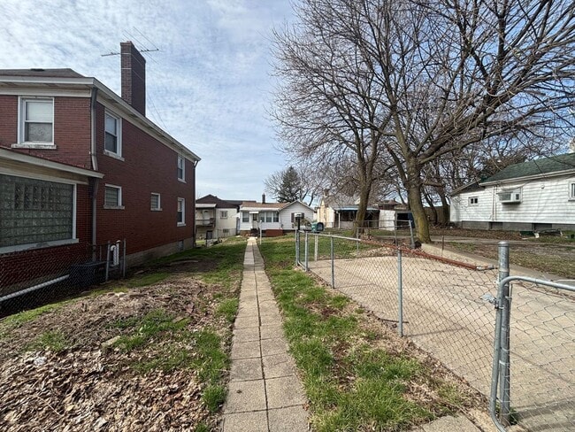 Building Photo - March Into Homeownership! Lease-to-Own Home Opportunity – This is NOT a Typical Rental!