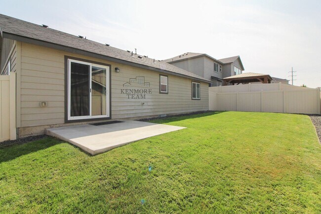 Building Photo - 3001 Duval Lp