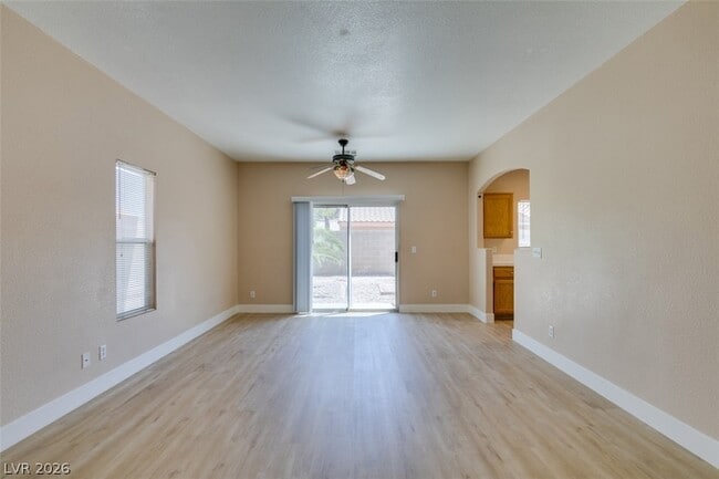 Building Photo - 1401 Sycamore Spring Ct