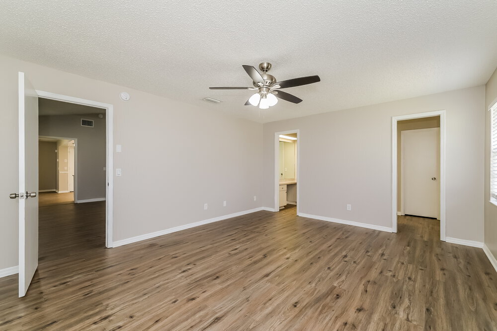 Building Photo - 206 College Grove Cir NE