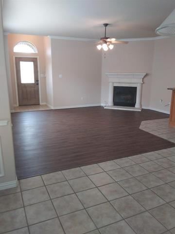 Building Photo - 9017 Racquet Club Dr