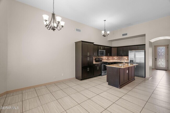 Building Photo - 3138 Red Maple