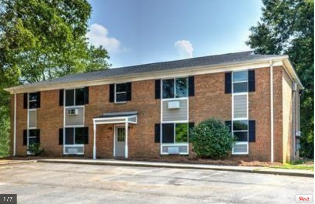 Interior Photo - Circle Oaks Apartments