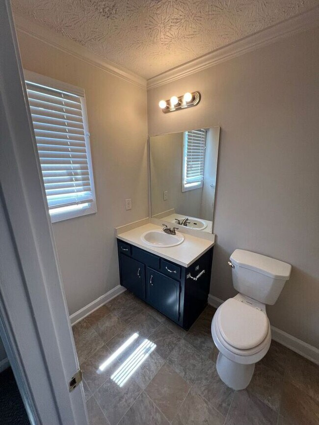 Building Photo - Spacious 2-Bed, 2-Bath Duplex in Lawrenceville — Ready Now!