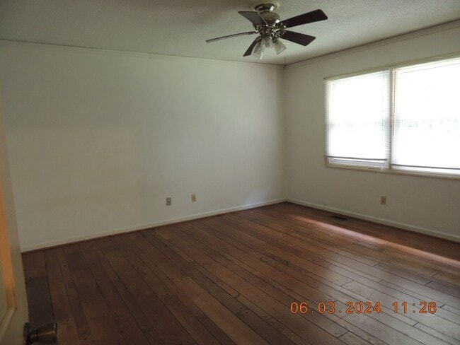 Building Photo - 102 Epworth Dr