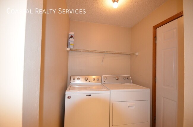 Building Photo - 407 Northview Ln