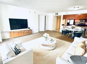 Building Photo - 1200 Brickell Bay Dr