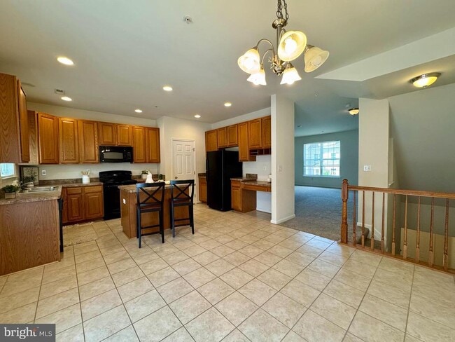 Building Photo - 3788 Bedford Dr
