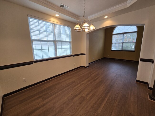 Building Photo - 2009 Breck Ave