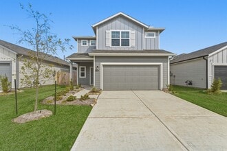 Building Photo - 26017 Hampshire Dr