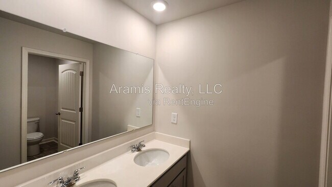 Building Photo - 3134 Ellenton Dr
