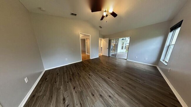 Building Photo - 4768 Ridgemoor Cir