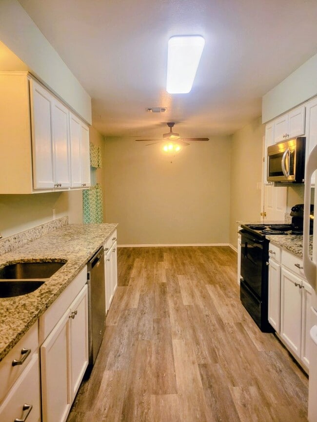 Building Photo - 4-2-2 brick in Benbrook
