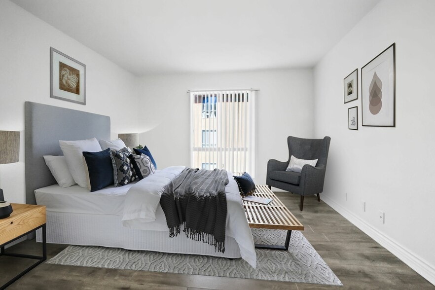 600 Olive Bedroom - 600 Olive