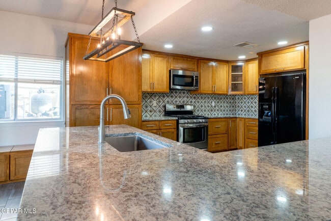 Building Photo - 7037 Luz De Espejo Dr