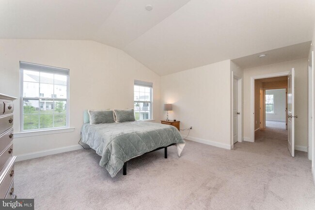Building Photo - 148 Woodwinds Dr