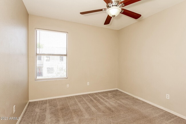 Building Photo - 12846 W Roanoke Ave