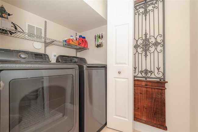 Building Photo - 597 NW 208th Dr