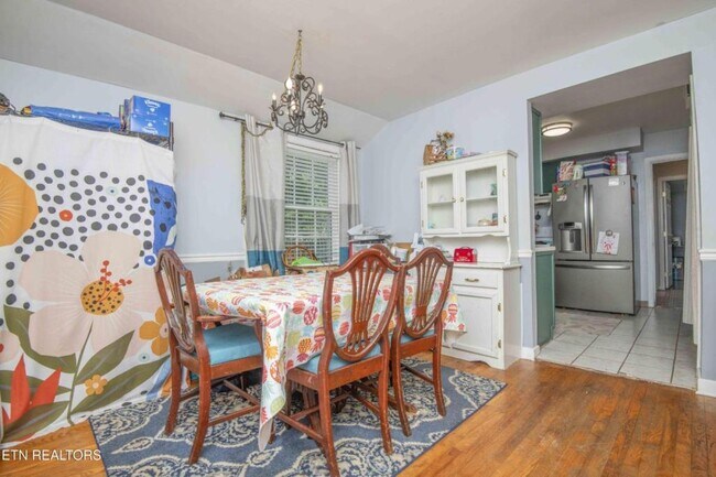 Primary Photo - 5301 Brazelton Rd NE