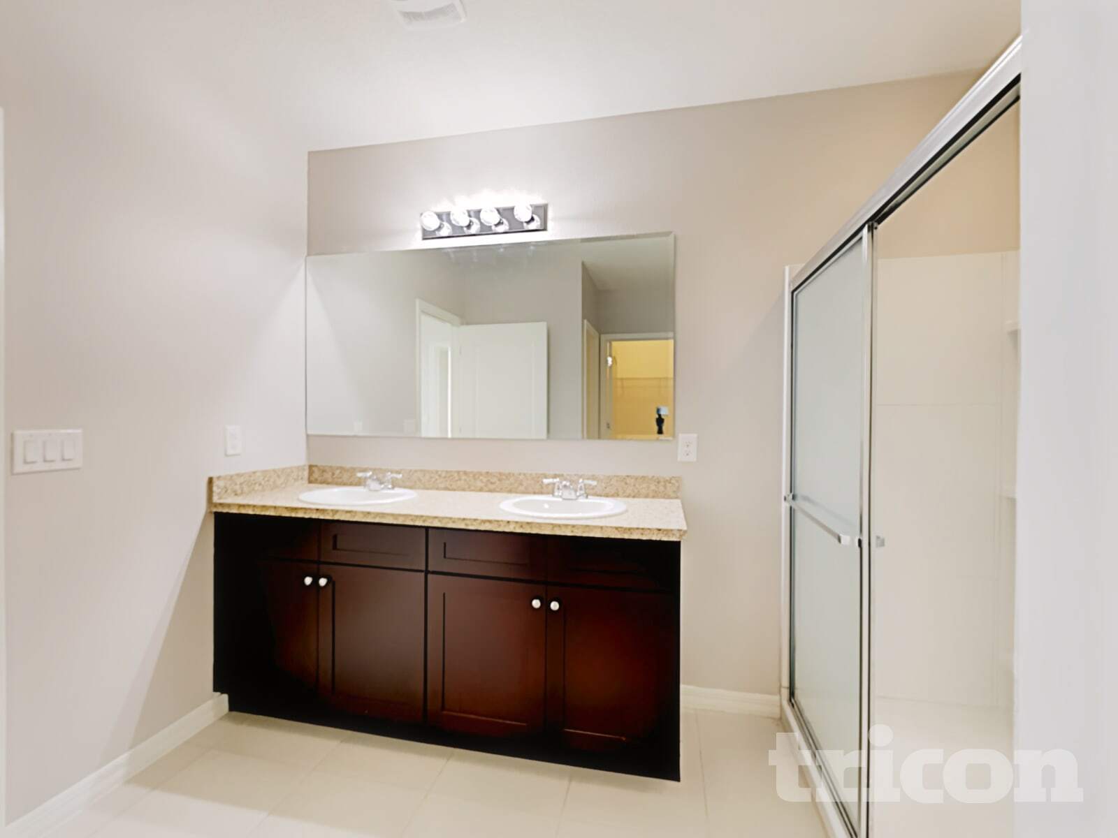 Building Photo - 2449 Valhalla Dr