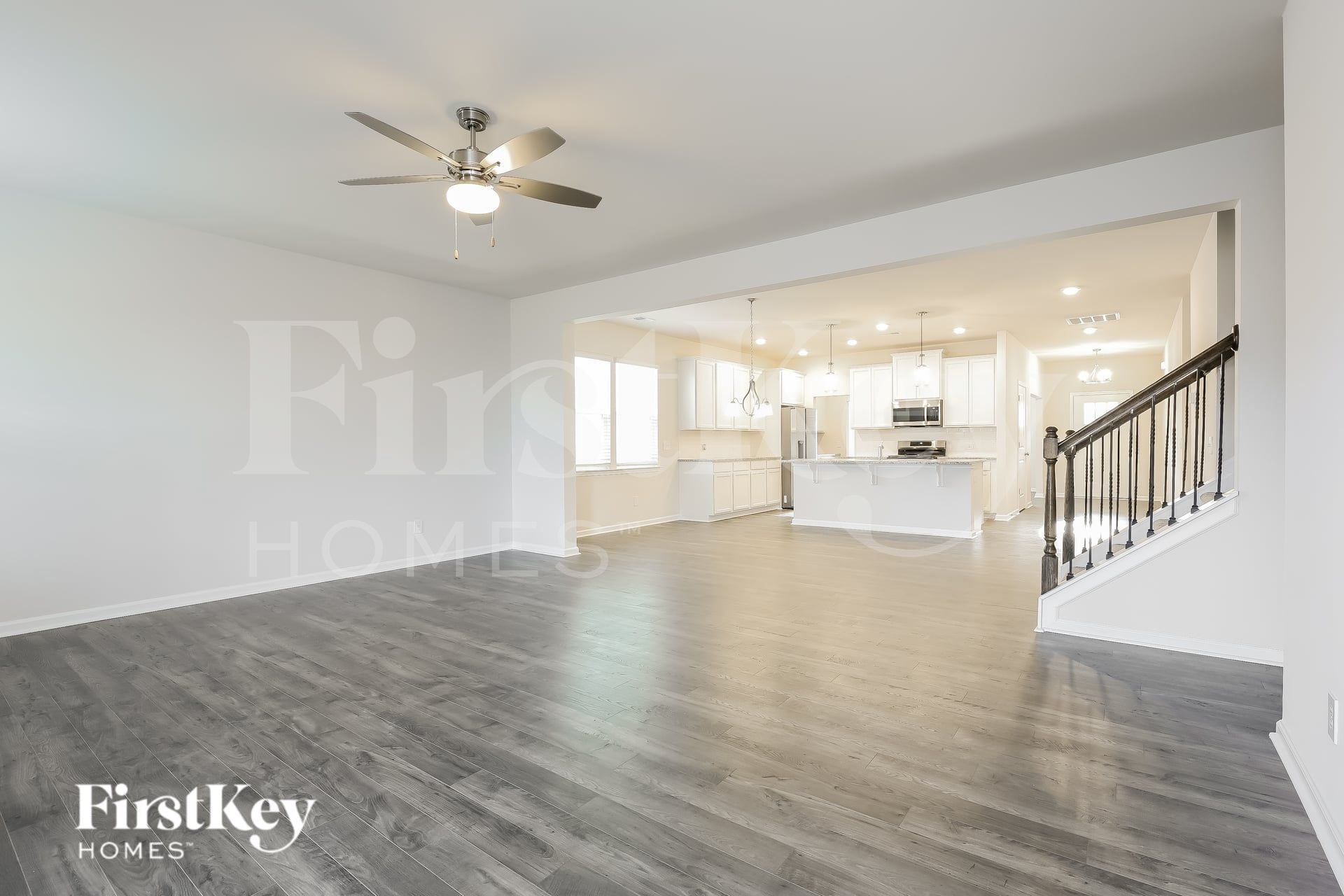 Building Photo - 513 Hillpark Ln