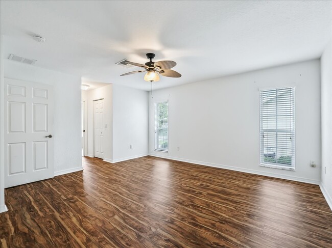 Master Bedroom Unstaged - 11025 SE 174th Loop