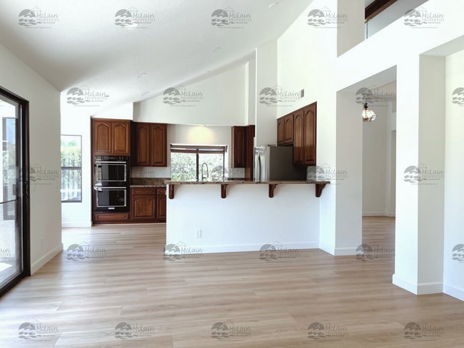 Building Photo - Shadowridge  Gorgeous 3 Bedroom Home In Desirable Neighborhood / Vista