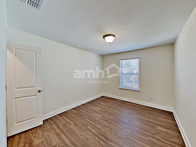 Building Photo - 10315 Watercrest Ct