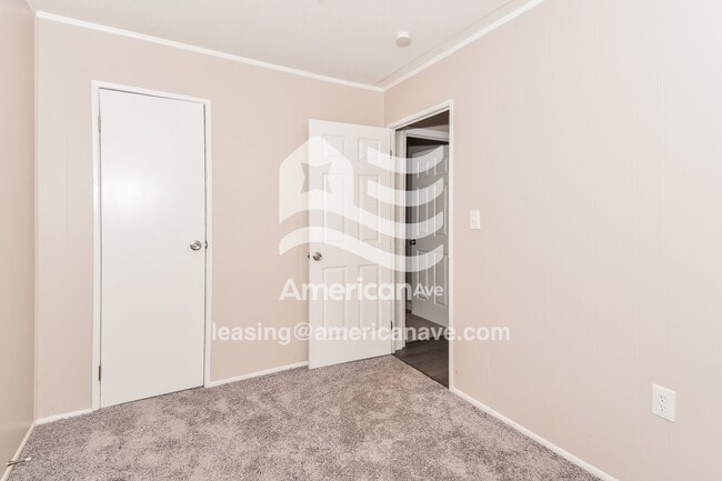 Building Photo - 4017 Tavineer Dr