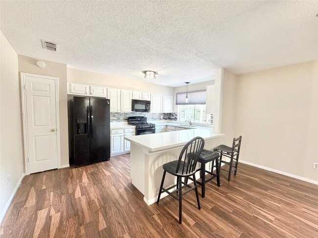 Building Photo - 11223 Willow Field Dr