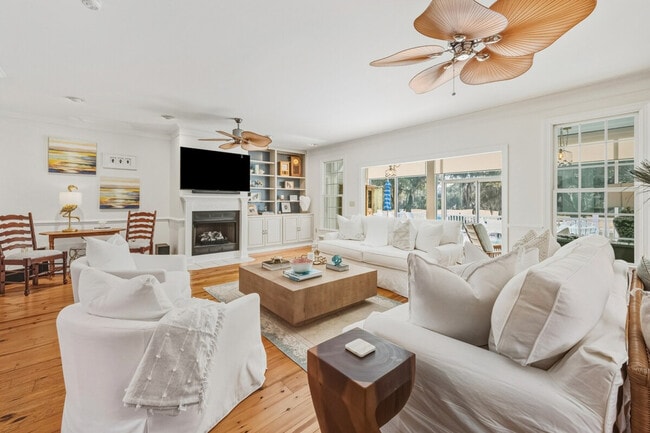 Building Photo - 21 Wallace Pate Dr