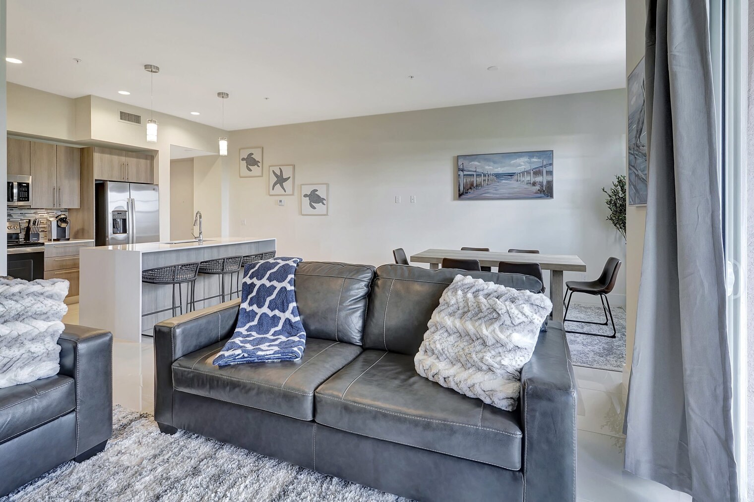 Building Photo - 11701 Pasetto Ln