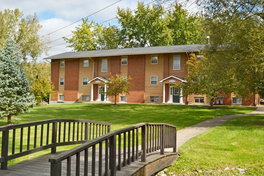 Primary Photo - Longbranch Park Apartments