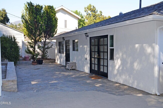 Building Photo - 4541 Alveo Rd