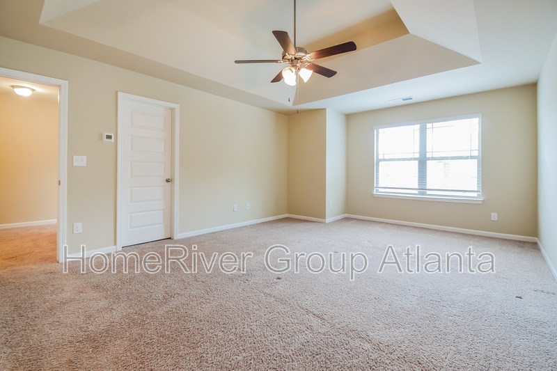 Building Photo - 1605 Danube Ct