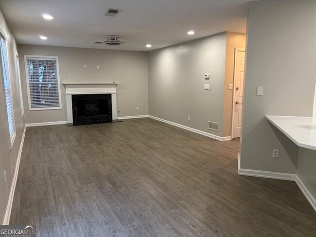 Building Photo - 1105 Trumpet Vine Ct SE