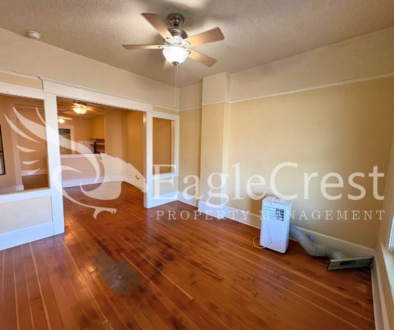 Building Photo - 105NSP