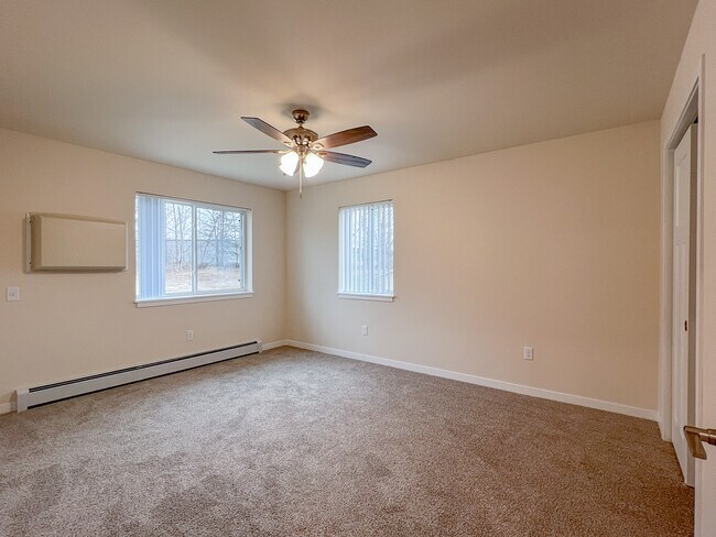 Building Photo - SCS Sunset Estates Apartment Community