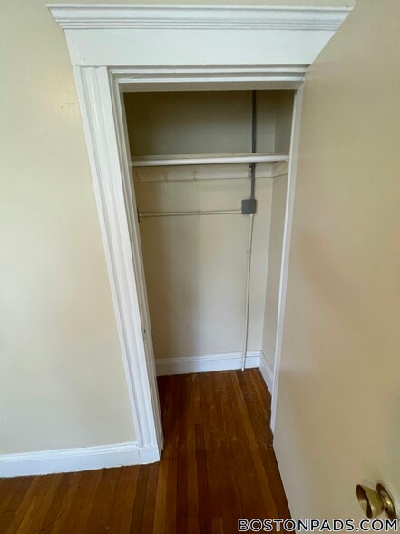 Building Photo - 44 Estes St