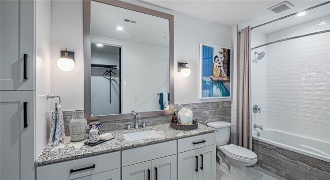 Building Photo - 1301 Spring St NW