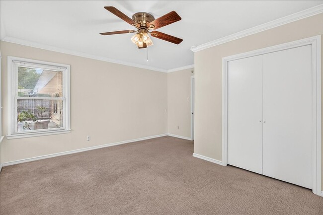 Building Photo - 609 Peerman Pl